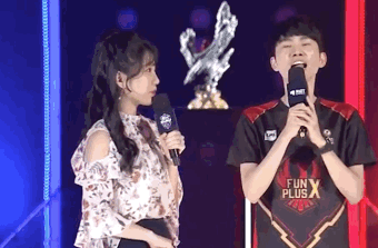 与球队公开 与球队公开