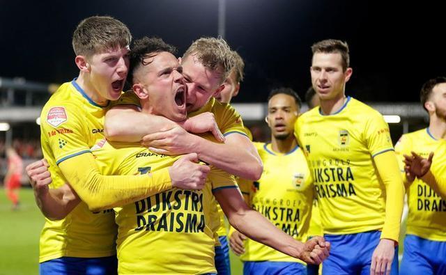 连续2场的 连续2场的